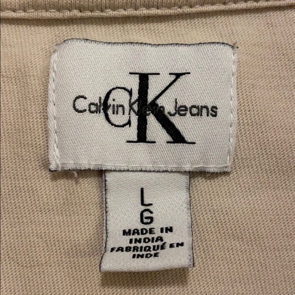 Calvin Klein t-shirt - Picture 2 of 2